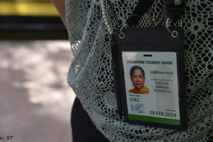 Singapore trừng trị thẳng tay hướng dẫn viên chui