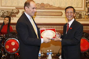 Ông Nguyễn Thanh Chín, người đại biểu của lòng dân