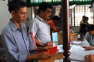 Xác nhận độc thân: 4 nơi 4 kiểu!