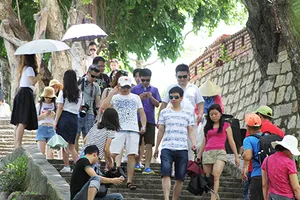 Để người Trung Quốc thao túng du lịch, Sở Du lịch tỉnh Khánh Hòa xin lỗi 