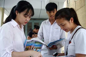 Bộ khóa phần mềm dữ liệu xét tuyển: Trường lo, thí sinh bối rối 