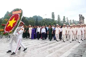 Lãnh đạo Đảng, Nhà nước tưởng niệm các anh hùng liệt sĩ