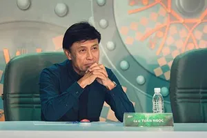 Ca sĩ Tuấn Ngọc làm giám khảo Tiếng hát mãi xanh 2016