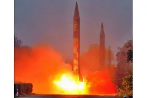 Lần đầu tiên tên lửa Triều Tiên rơi vào vùng biển Nhật