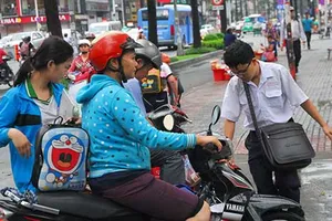 Nghịch lý cấm dạy thêm, học thêm