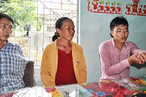 Khiển trách trưởng công an xã vô cớ bắt, đánh người 