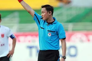 Chữa cháy bằng... ‘vua ngoại’