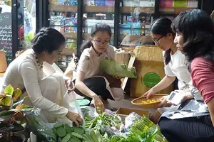Phiên chợ chuyên chở yêu thương