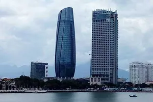 Trổ cửa đón oxy cho trung tâm hành chính Đà Nẵng?