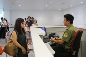 Sáng mai Giao lưu trực tuyến: ‘Tiền, vàng và các lưu ý khi xuất, nhập cảnh’