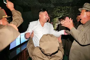 Triều Tiên khoe vụ thử tên lửa thành công