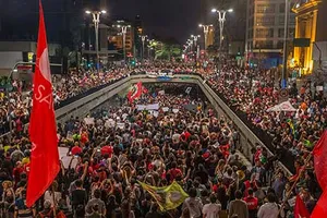 Brazil: Hàng chục ngàn người biểu tình ủng hộ bà Dilma Rousseff