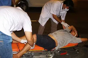 Người dưng làm cấp cứu