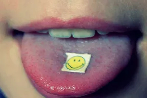 Ma túy giấy: Hãy kiểm soát, xử lý nhanh