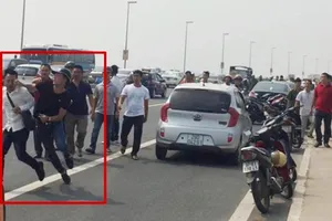 Những cú đá vào quyền tiếp cận thông tin