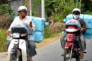 ‘Trùm’ giấu mặt thao túng thuốc lá lậu vùng biên