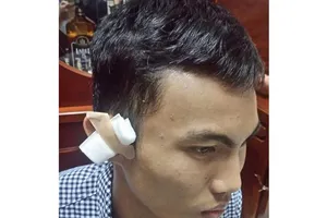 Mâu thuẫn khi đá bóng, phường đội trưởng nổ súng dọa