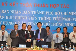 TP.HCM ký thỏa thuận tư vấn xây dựng TP thông minh