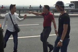 Cần dũng cảm thu hồi cú ‘gạt tay trúng má’