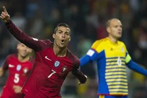 Ronaldo trở lại ghi 4 bàn cho Bồ Đào Nha
