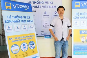 Bỏ học MBA ở Mỹ về bán vé xe
