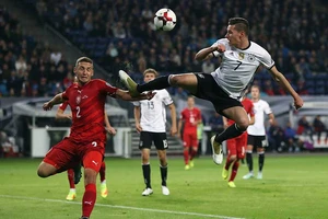 Vòng loại World Cup 2018: Đức quá mạnh!