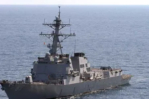 Mỹ bắn tên lửa hành trình để bảo vệ quyền tự do hànghải