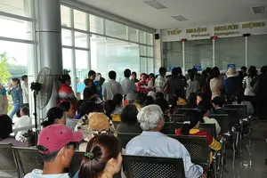 Dân quay lưng với BHYT, vì sao?