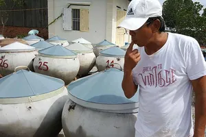 Có cái nắng, có con cá, có hạt muối mới là mắm