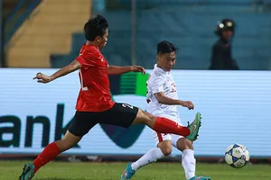 Cơ hội nhỏ trước đối thủ lớn