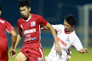 HA Gia Lai bị Sanna Khánh Hòa loại trên chấm luân lưu