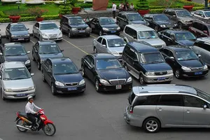 Đến năm 2020, giảm 30%-50% ô tô công 