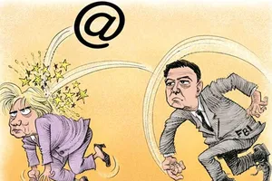 James Comey ‘tiếp đạn’ cho Donald Trump