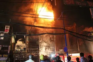 Chủ quán karaoke chỉ đối phó về PCCC