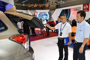 Ô tô ồ ạt 'chạy' thuế nhưng vẫn… không thoát ! 