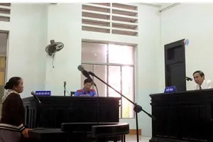 Bị hủy án, tòa... ngưng giải quyết