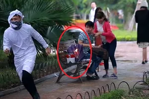 Vụ quay clip ‘đốt bom’: Có xử lý hình sự được không?