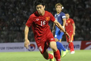 Bóng đá Việt Nam không có Messi, Ronaldo