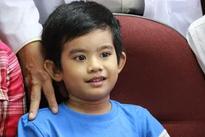 Bé trai 5 tuổi bị thủng tim đã khỏe mạnh xuất viện