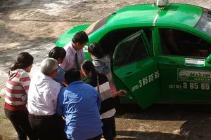 Người vợ 62 tuổi xỉu tại phiên tòa ly hôn