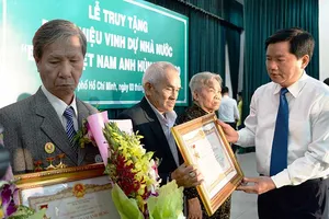 TP.HCM truy tặng 230 bà mẹ Việt Nam anh hùng