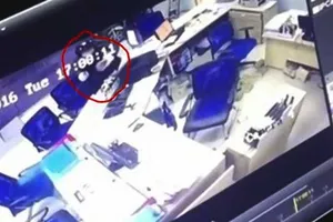 Kẻ bịt mặt chỉ mất 17 giây để cướp ngân hàng