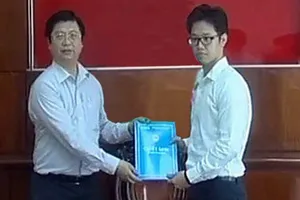 Vũ Minh Hoàng là ‘sếp’ không lương,làm việc qua email