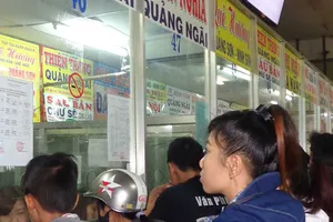 Vé xe tết bắt đầu… nhảy múa