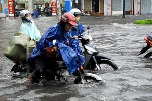 Bí thư Thăng: ‘Không thể cứ để ngập nước, kẹt xe’