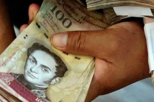 Venezuela ngừng lưu thông giấy bạc 100 bolivar