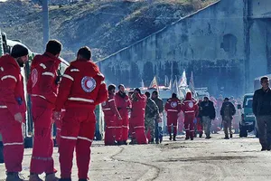 Hàng ngàn quân nổi dậy di tản khỏi khu vực đông Aleppo 