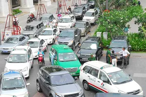 Đậu xe trung tâm TP.HCM phải móc thêm hầu bao