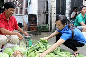 Khi giá xăng tăng lên mức cao nhất từ đầu năm