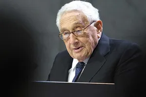 ‘Người đặc biệt’ Henry Kissinger trên bàn cờ Nga-Mỹ